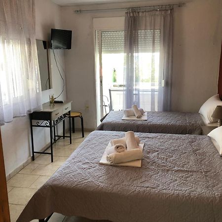Eudokia Rooms Sarti Luaran gambar