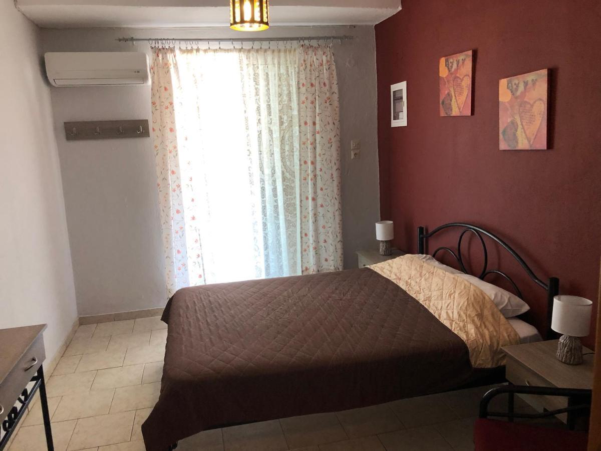Eudokia Rooms Sarti Luaran gambar
