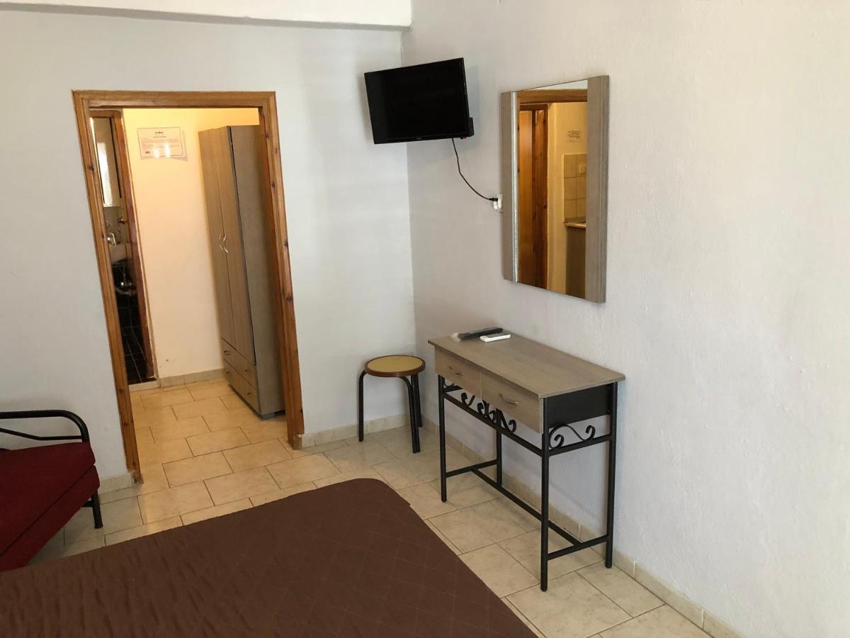 Eudokia Rooms Sarti Luaran gambar