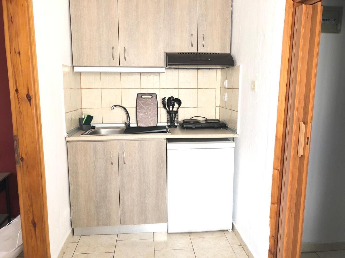 Eudokia Rooms Sarti Luaran gambar