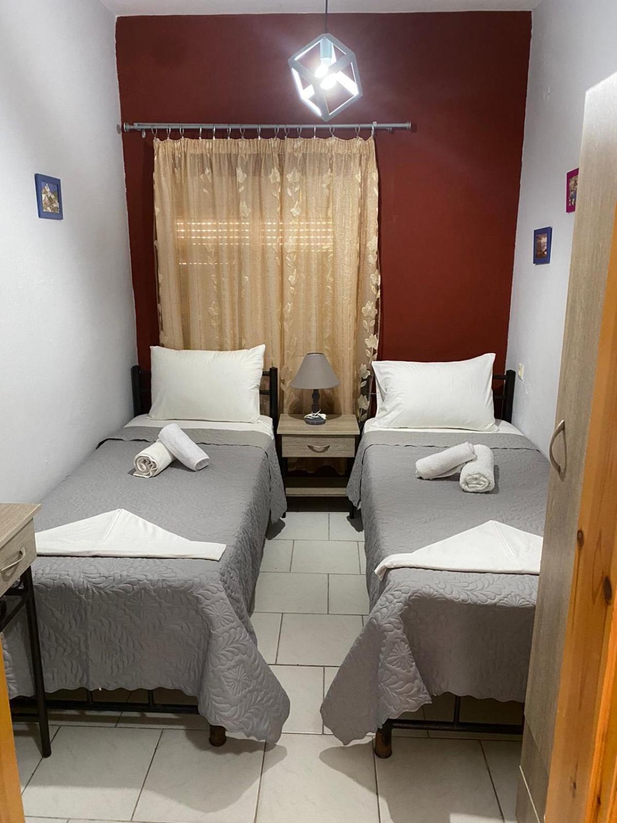 Eudokia Rooms Sarti Luaran gambar