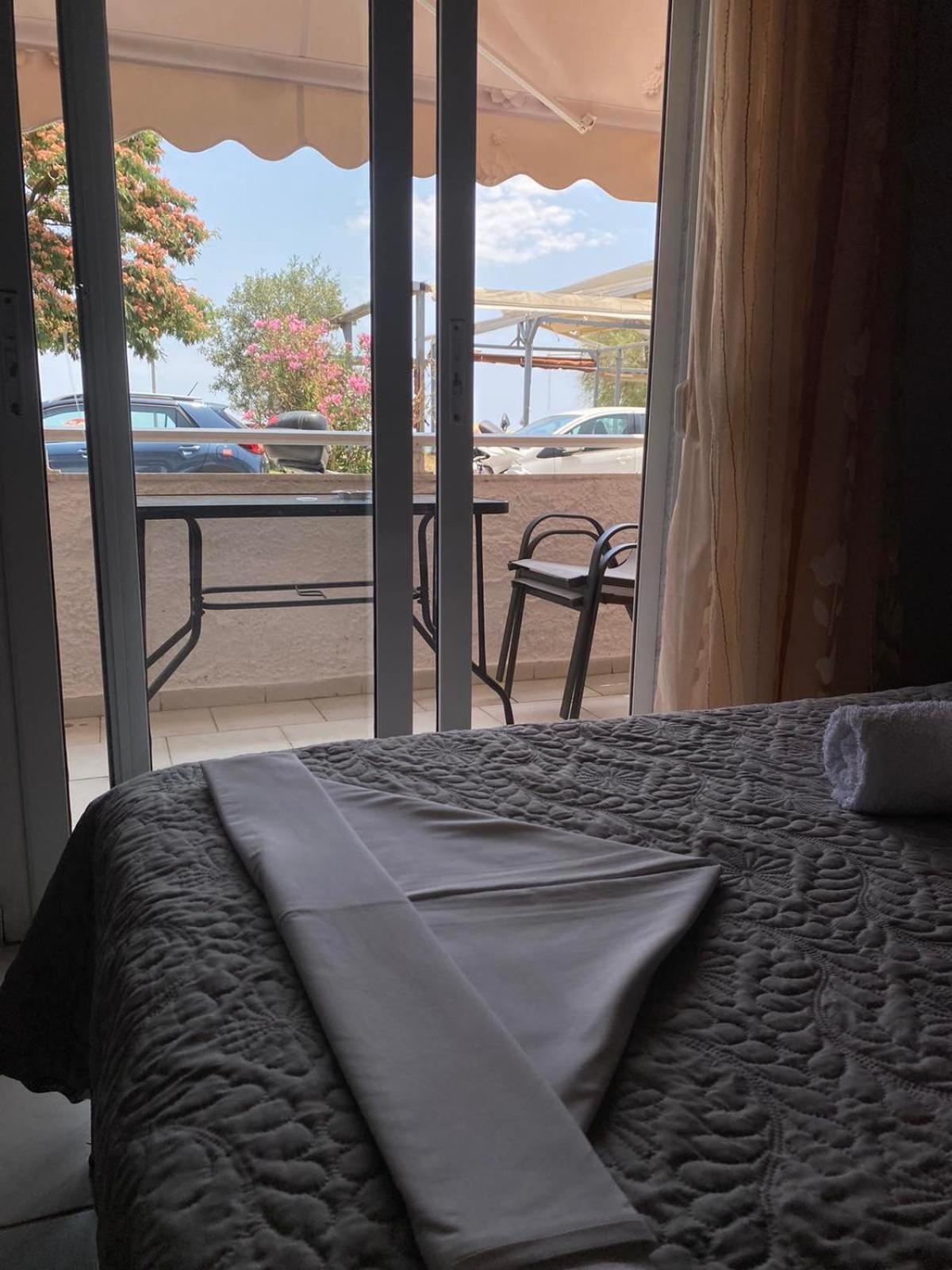 Eudokia Rooms Sarti Luaran gambar