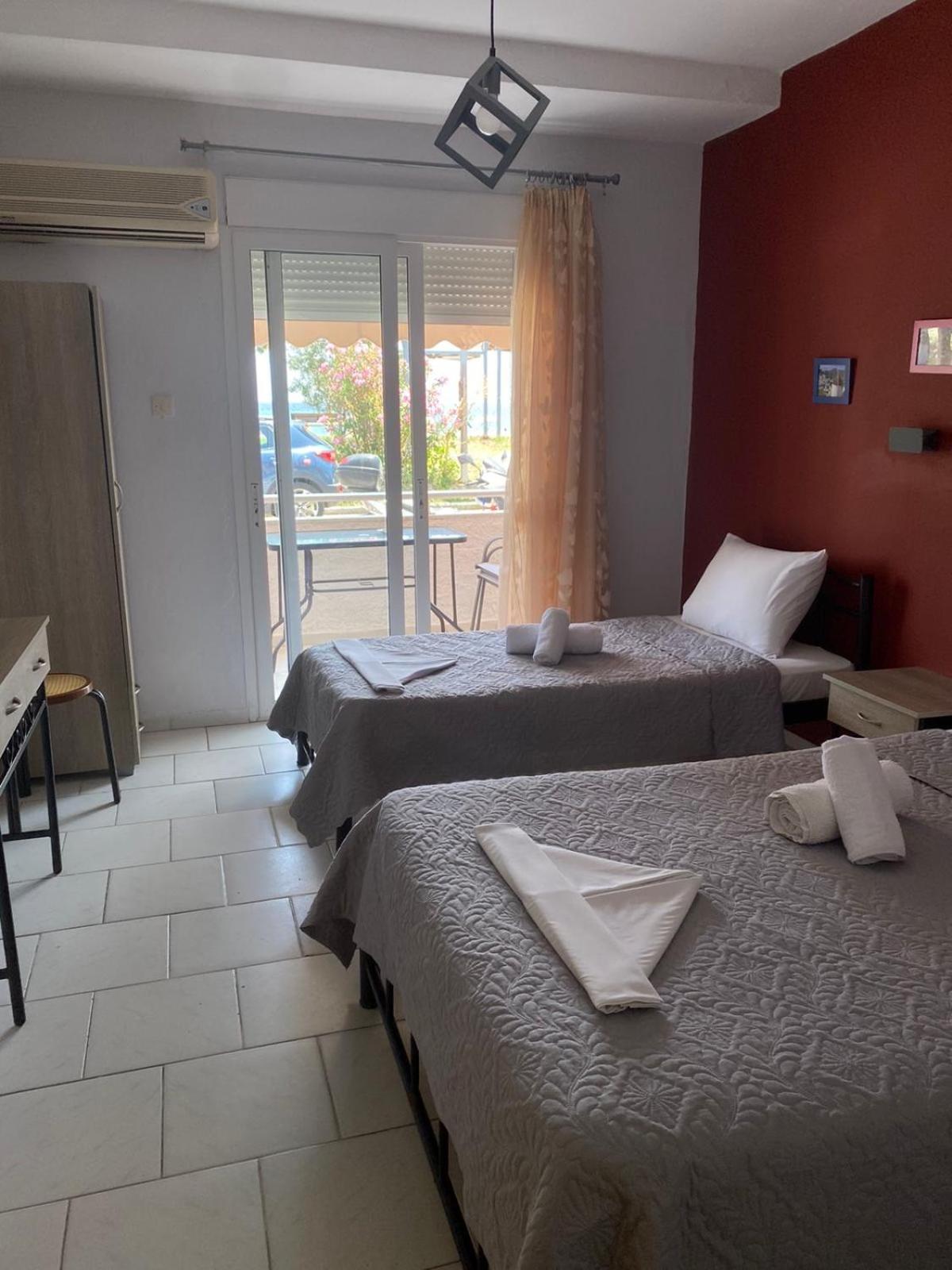 Eudokia Rooms Sarti Luaran gambar